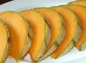 rodajas de melón naranja